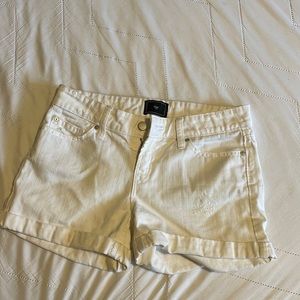 GAP shorts